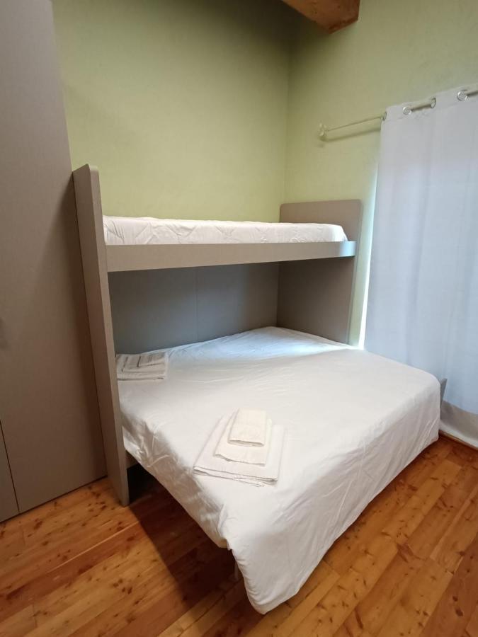 Constancia Trattoria Hostel Валдиери Екстериор снимка