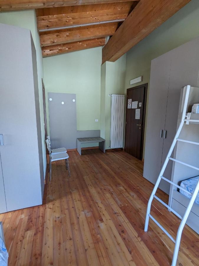 Constancia Trattoria Hostel Валдиери Екстериор снимка