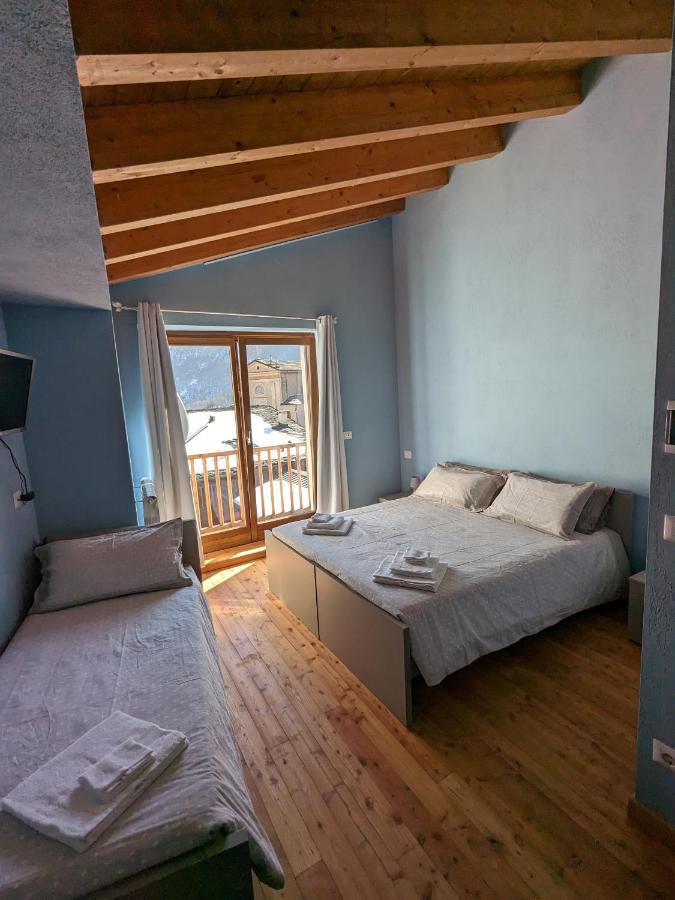 Constancia Trattoria Hostel Валдиери Екстериор снимка