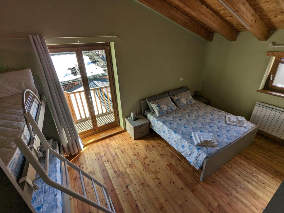 Constancia Trattoria Hostel Валдиери Екстериор снимка